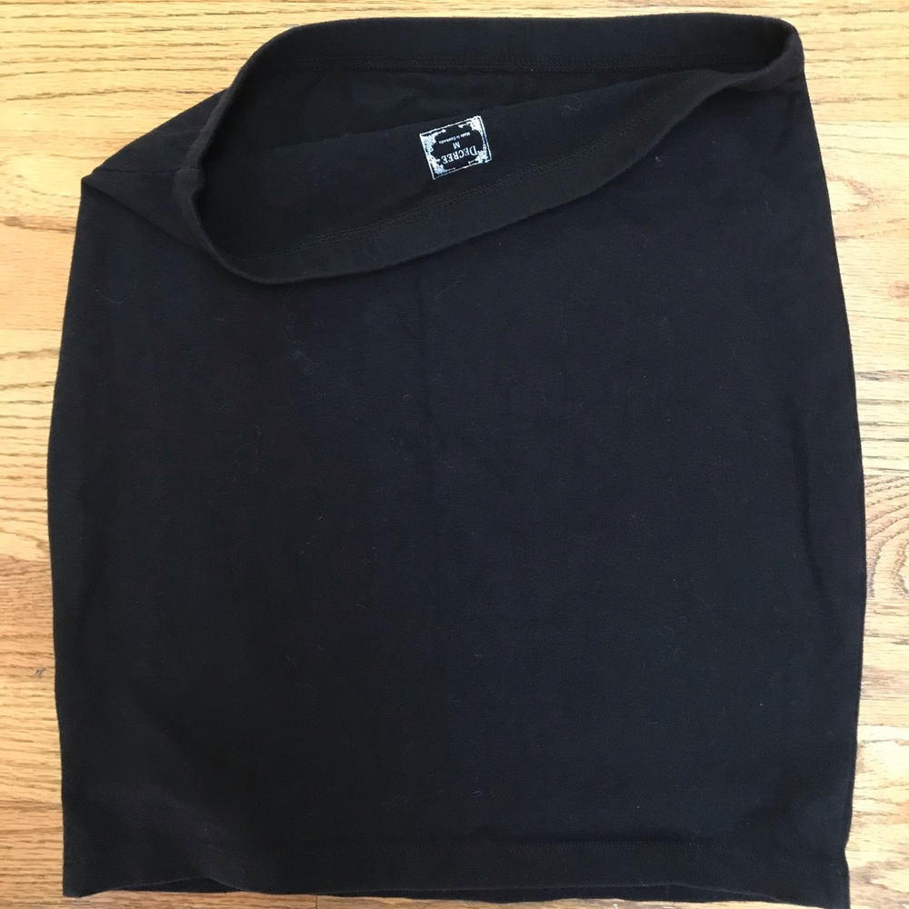 Black pencil skirt
